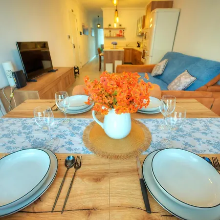 Luxury, Modern & Spacious 2 Bedroom Flat, Dbor1-2 Pieta