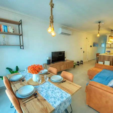 Luxury, Modern & Spacious 2 Bedroom Flat, Dbor1-2 *